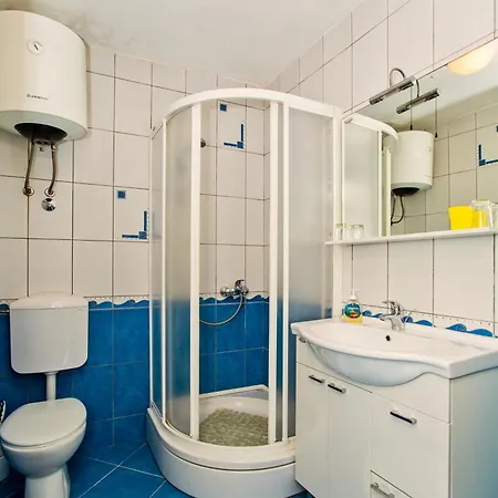 Konukevi Suites Barbaric 3*