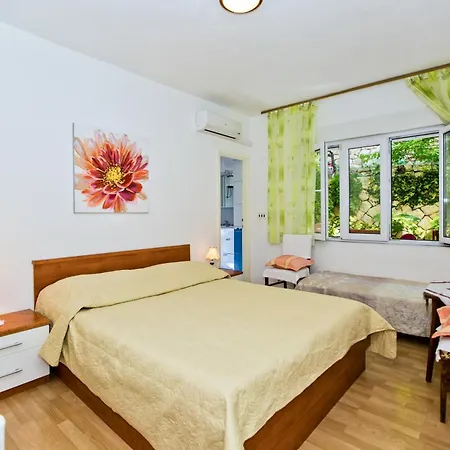 Konukevi Suites Barbaric 3*