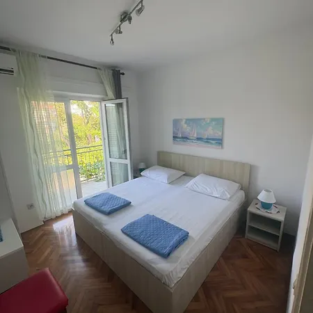 Guest house Barbaric Hvar Town